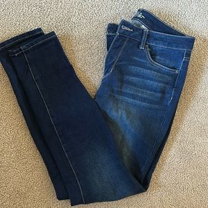 Time and Tru High Rise Skinny Size 10 women’s jeans. Dark wash.